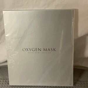 OXYGEN MASK  (Beauchamp Edition)